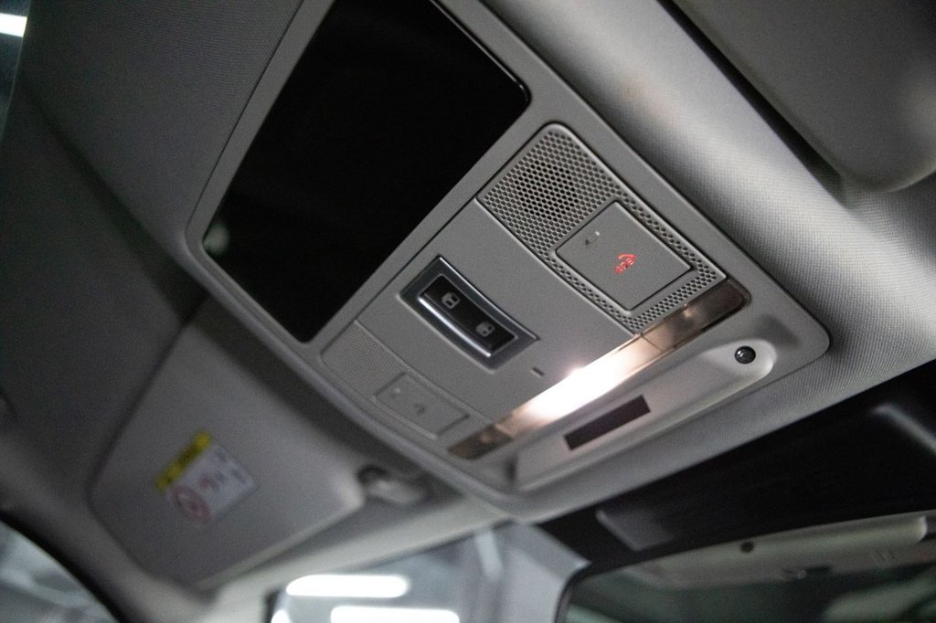 Used Land Rover Discovery Sport 2015 for sale - 78082638: Photo 46