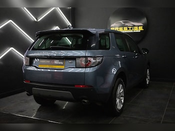 Used Land Rover Discovery Sport 2015 for sale - 78358688: Photo