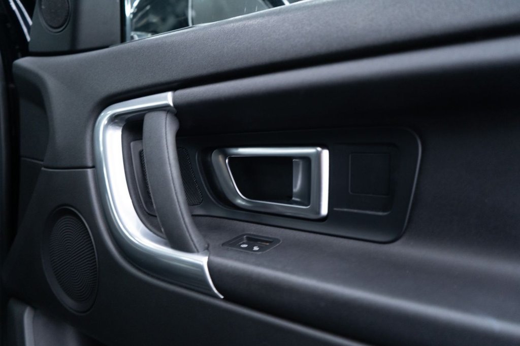 Used Land Rover Discovery Sport 2018 for sale - 77785935: Photo 18