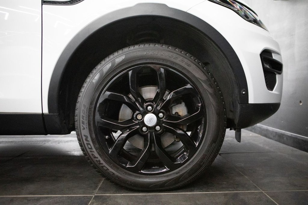 Used Land Rover Discovery Sport 2015 for sale - 77764740: Photo 12