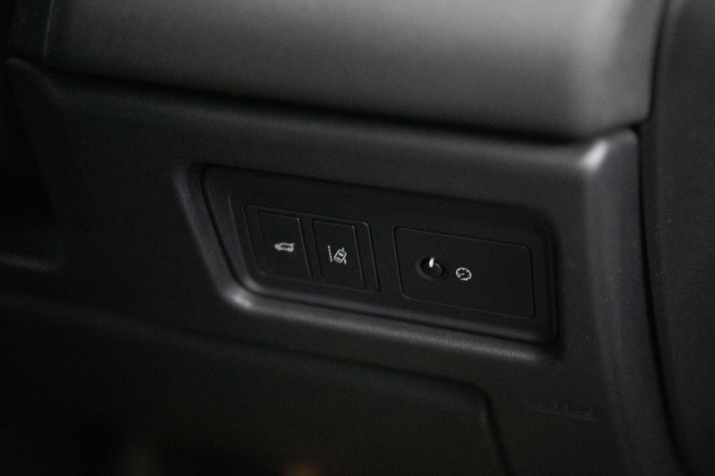 Used Land Rover Discovery Sport 2015 for sale - 77764740: Photo 36