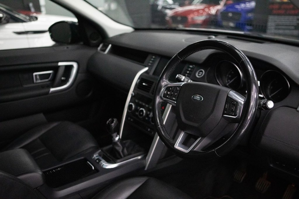 Used Land Rover Discovery Sport 2015 for sale - 77764740: Photo 6