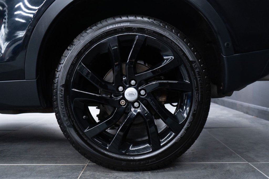 Used Land Rover Discovery Sport 2017 for sale - 77835920: Photo 11