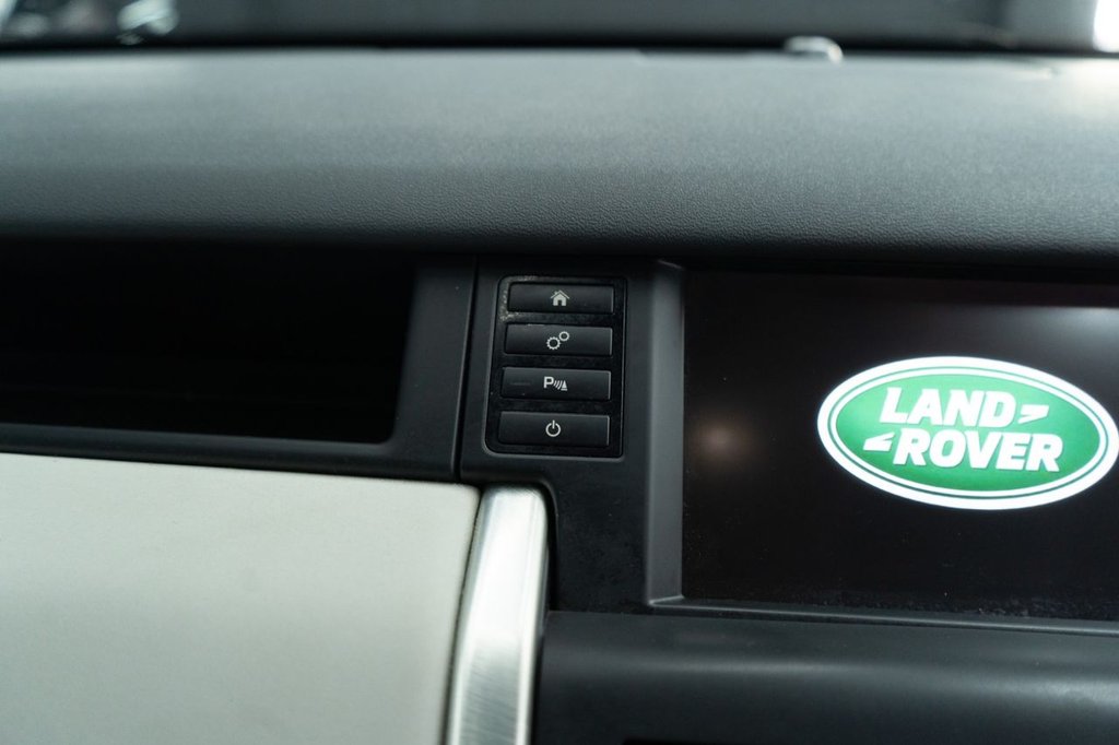 Used Land Rover Discovery Sport 2017 for sale - 77835920: Photo 27