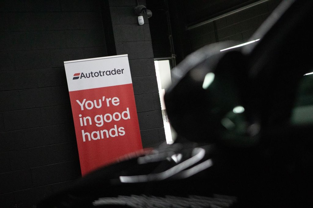 Used Jaguar E-Pace 2018 for sale - 77990567: Photo 18