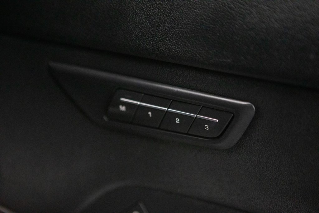 Used Jaguar E-Pace 2018 for sale - 77990567: Photo 32