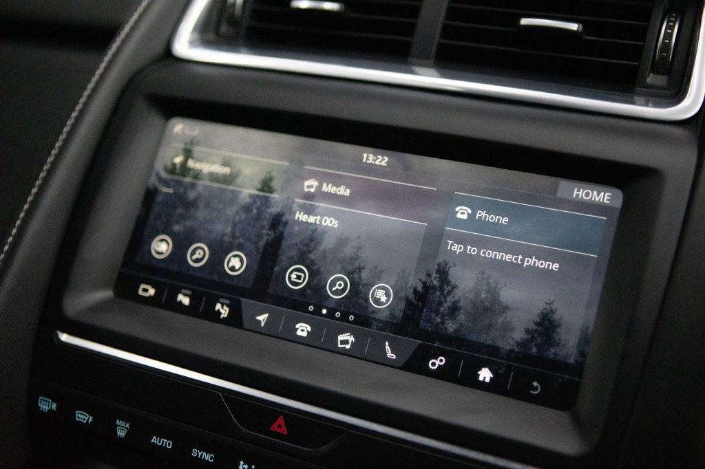 Used Jaguar E-Pace 2018 for sale - 77990567: Photo 45