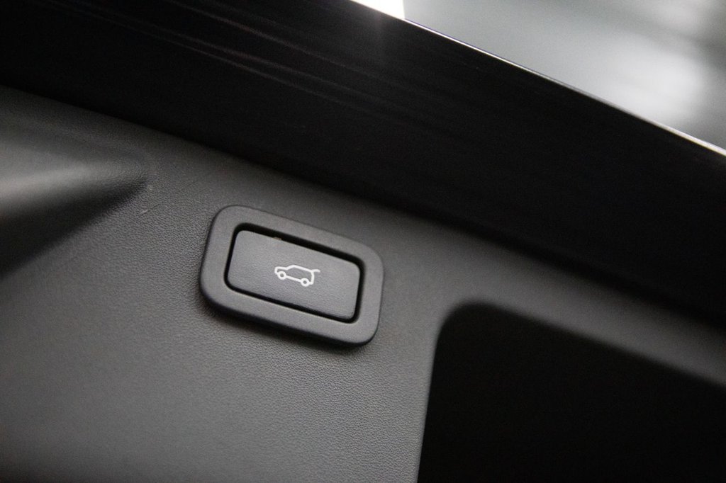 Used Land Rover Discovery Sport 2015 for sale - 77780117: Photo 21