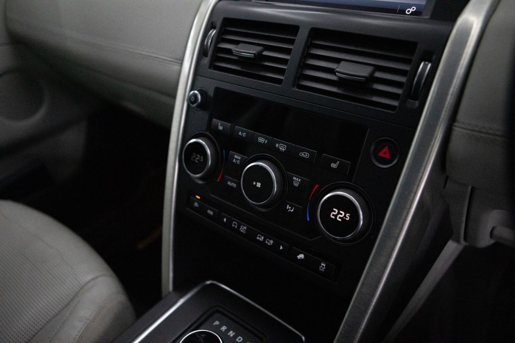 Used Land Rover Discovery Sport 2015 for sale - 77780117: Photo 36