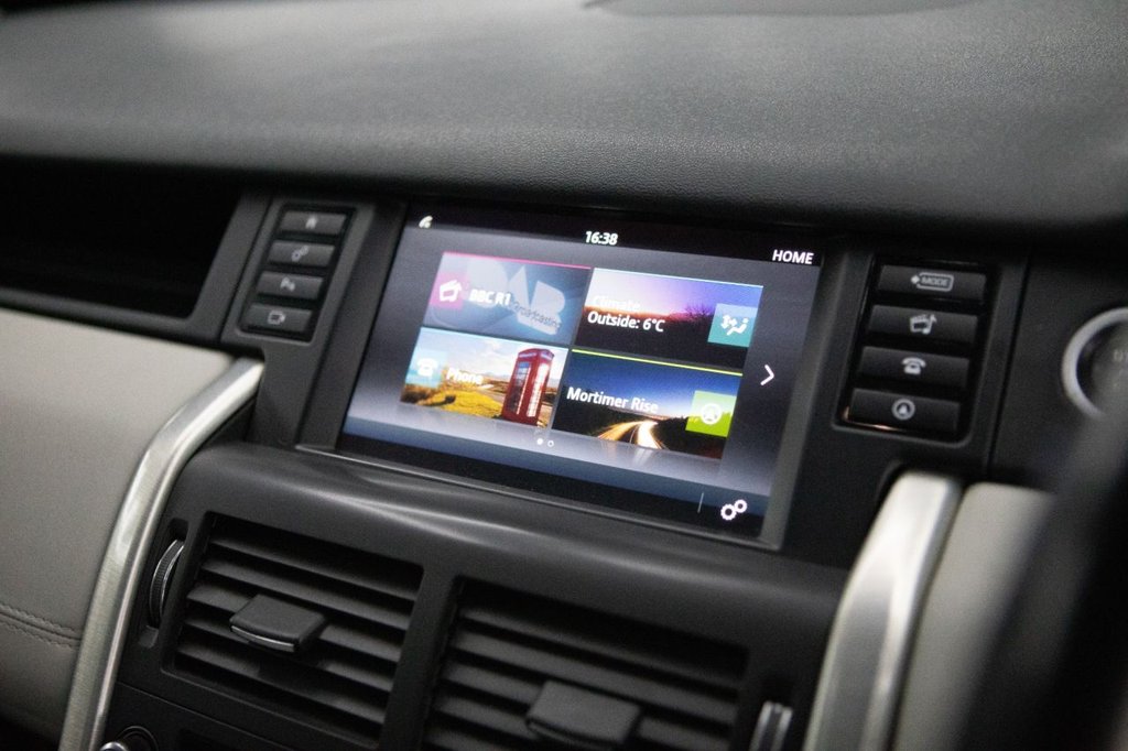 Used Land Rover Discovery Sport 2015 for sale - 77780117: Photo 40