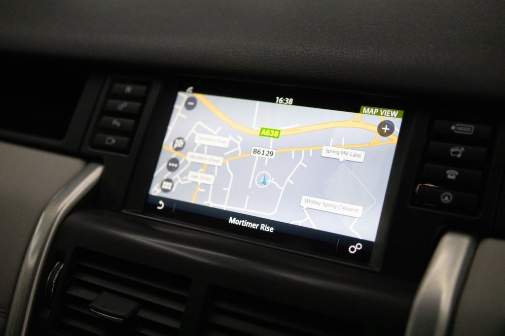 Used Land Rover Discovery Sport 2015 for sale - 77780117: Photo 42