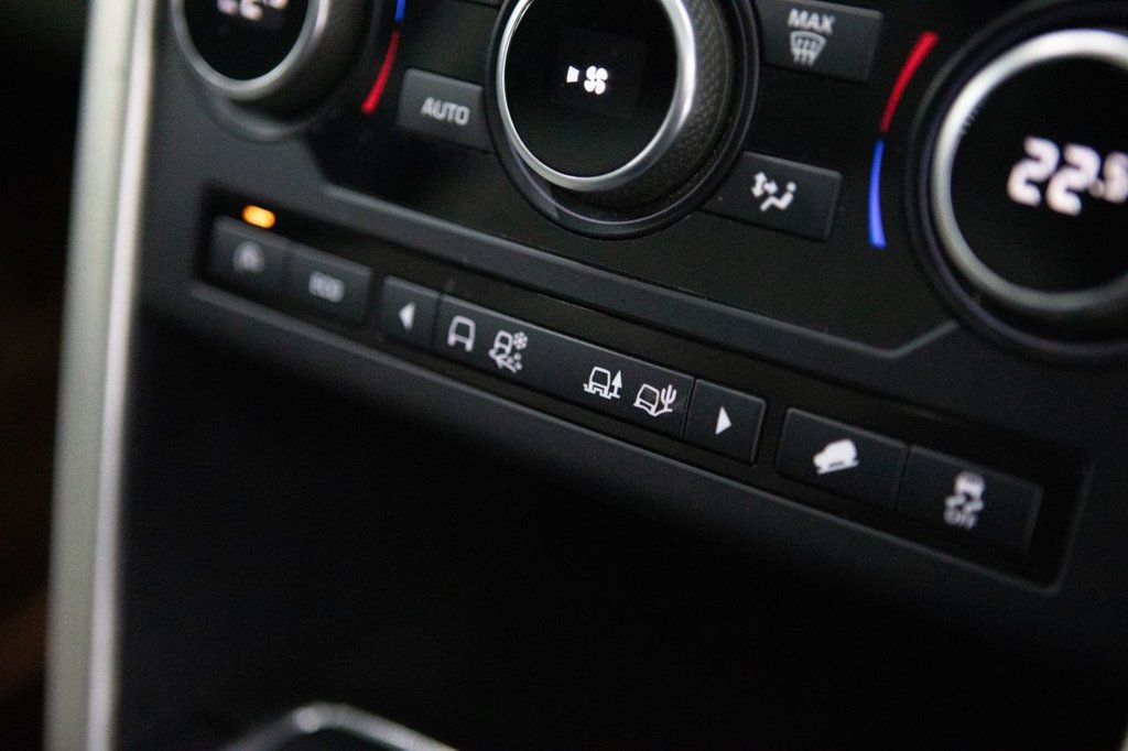 Used Land Rover Discovery Sport 2015 for sale - 77780117: Photo 44