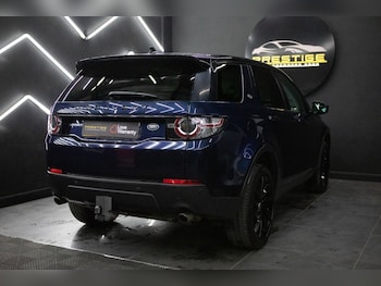 Used Land Rover Discovery Sport 2015 for sale - 77780117: Photo