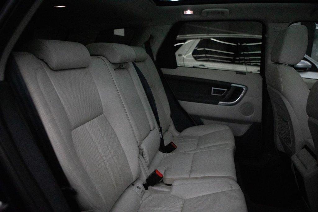 Used Land Rover Discovery Sport 2015 for sale - 77780117: Photo 8