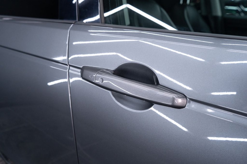 Used Land Rover Discovery Sport 2017 for sale - 77780245: Photo 24