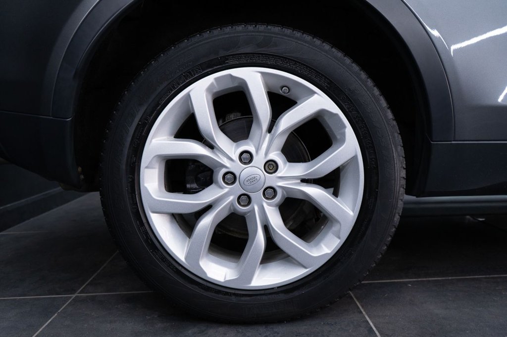 Used Land Rover Discovery Sport 2017 for sale - 77780245: Photo 6