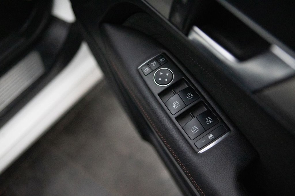 Used Mercedes-Benz E Class 2015 for sale - 78110235: Photo 27