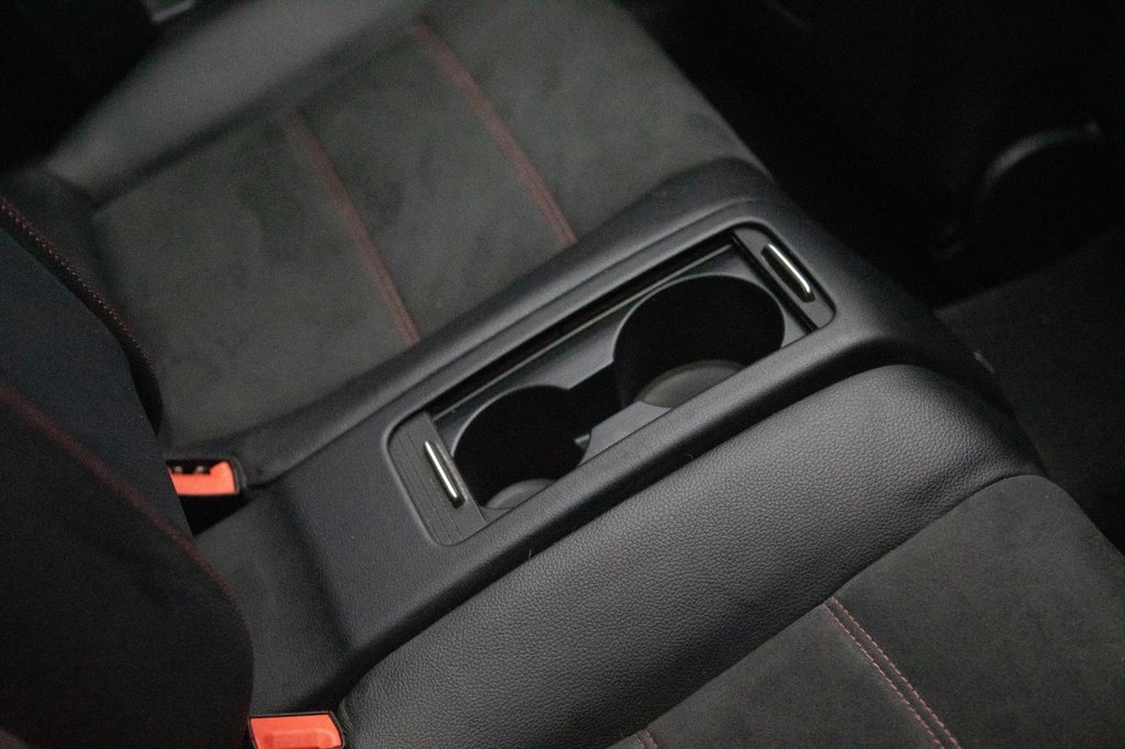 Used Mercedes-Benz E Class 2015 for sale - 78110235: Photo 50