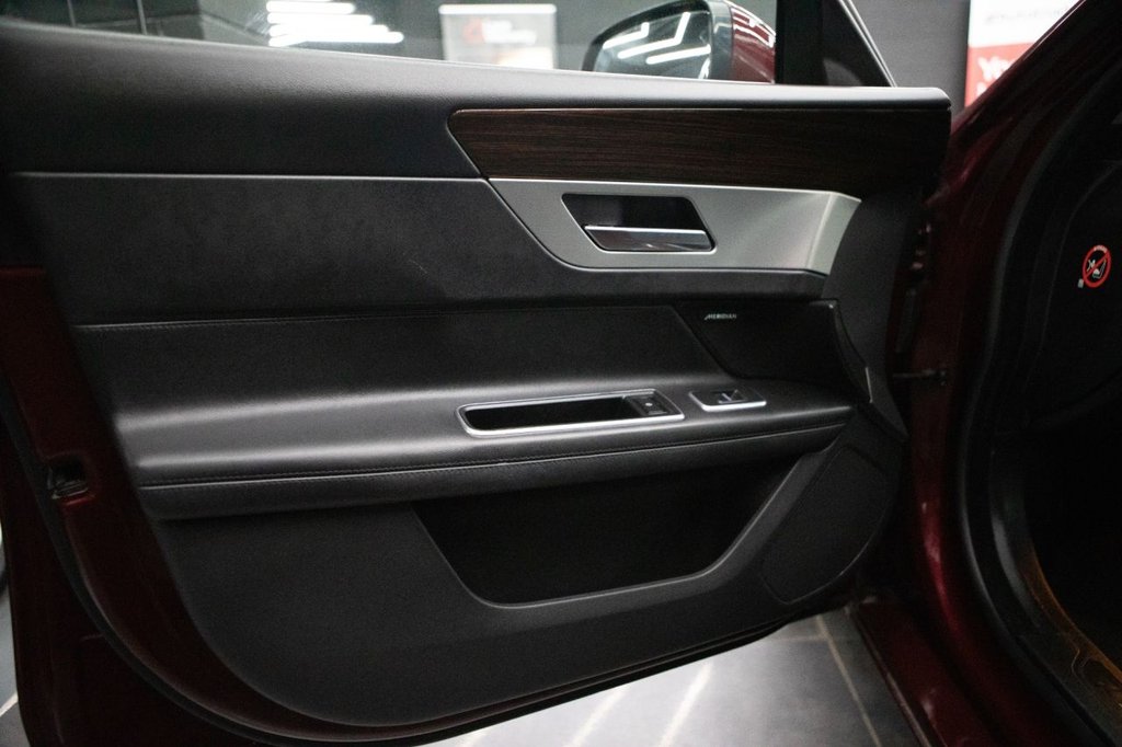 Used Jaguar XF 2017 for sale - 78166956: Photo 20