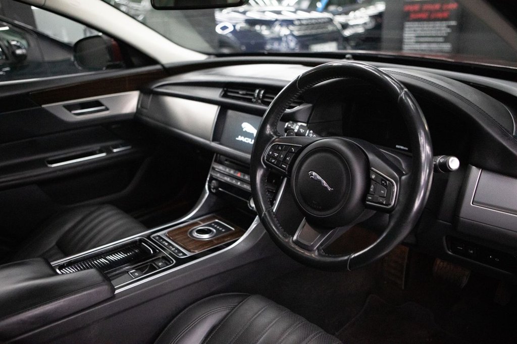 Used Jaguar XF 2017 for sale - 78166956: Photo 6
