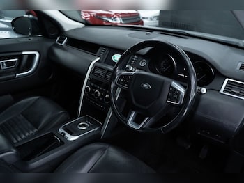 Used Land Rover Discovery Sport 2017 for sale - 78474527: Photo