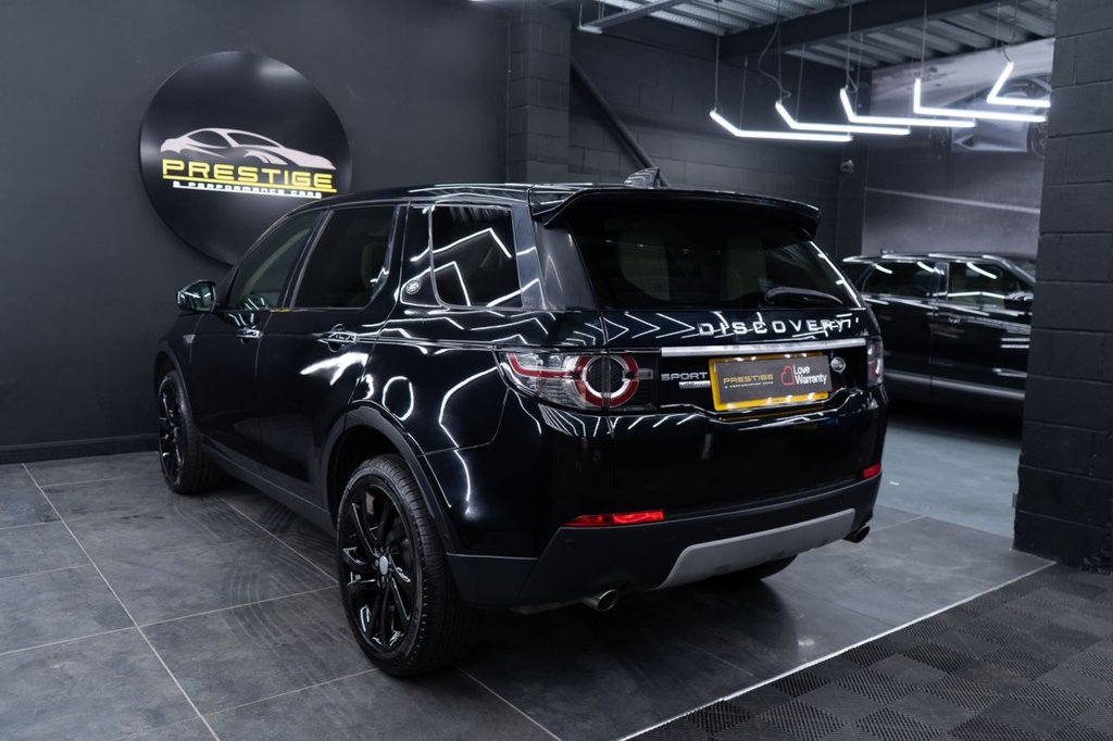 Used Land Rover Discovery Sport 2018 for sale - 78003493: Photo 2