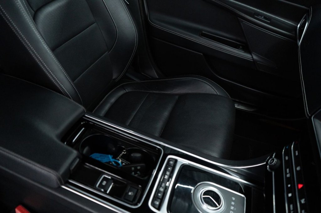 Used Jaguar XE 2019 for sale - 78167614: Photo 25