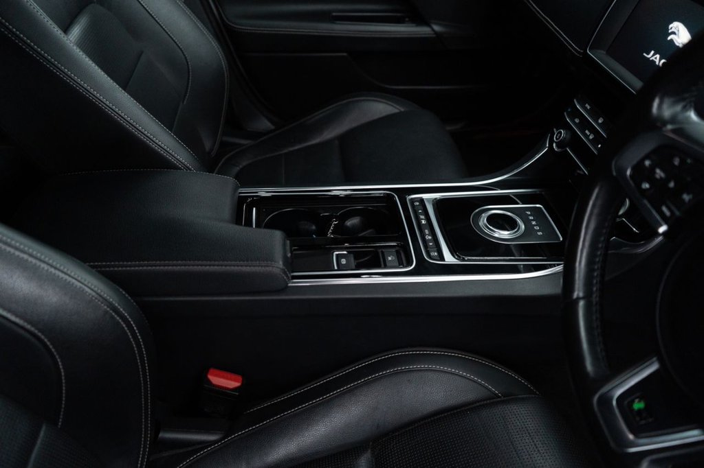 Used Jaguar XE 2019 for sale - 78167614: Photo 26