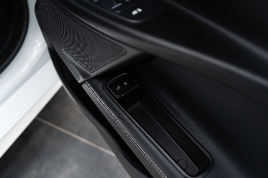 Used Jaguar XE 2019 for sale - 78167614: Photo 29