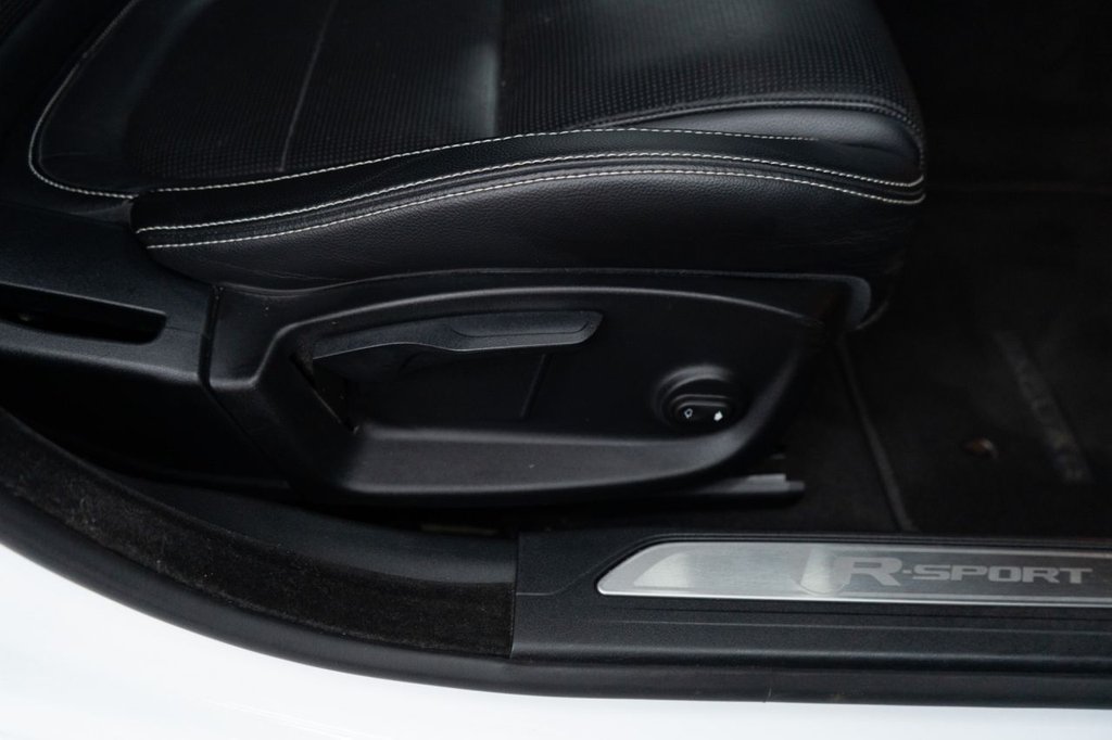 Used Jaguar XE 2019 for sale - 78167614: Photo 31