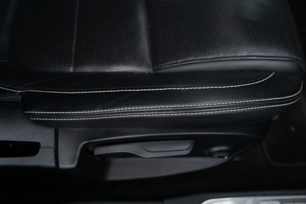 Used Jaguar XE 2019 for sale - 78167614: Photo 32