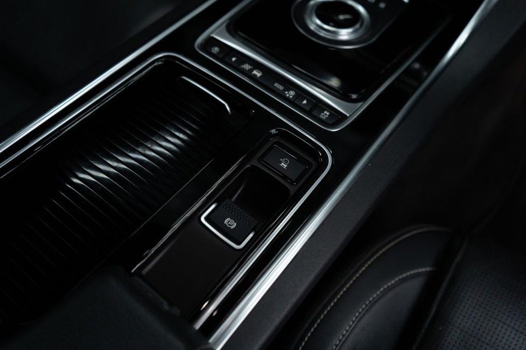 Used Jaguar XE 2019 for sale - 78167614: Photo 45