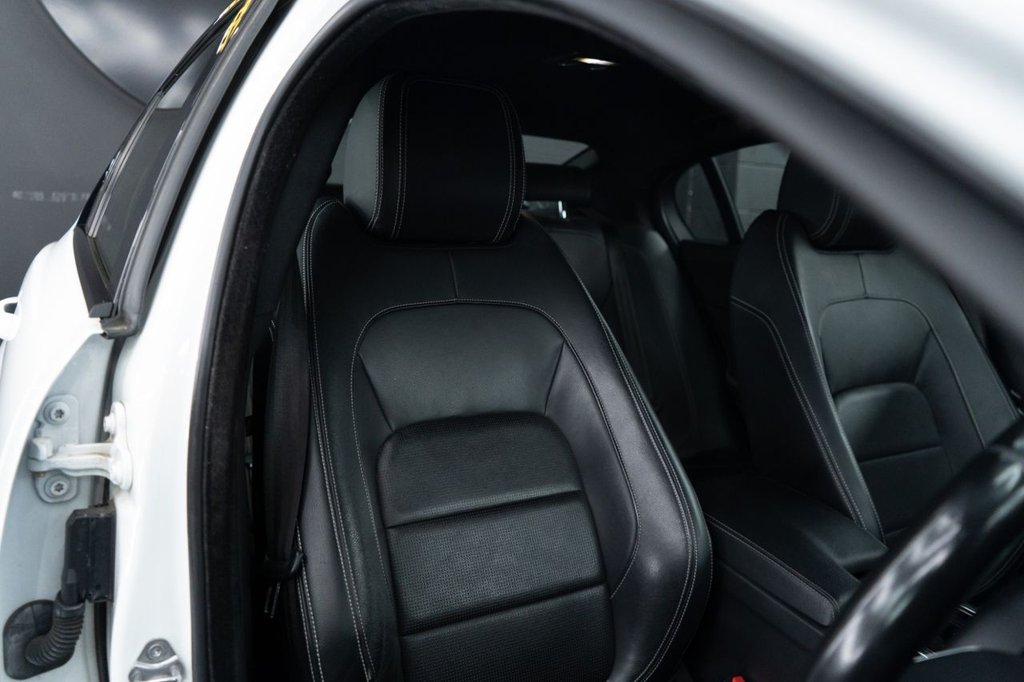 Used Jaguar XE 2019 for sale - 78167614: Photo 5