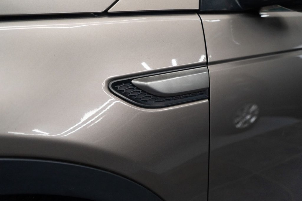 Used Land Rover Discovery Sport 2016 for sale - 77764901: Photo 18