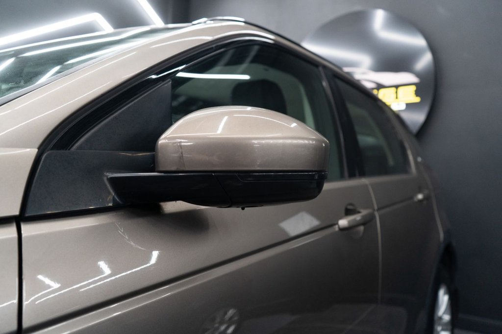 Used Land Rover Discovery Sport 2016 for sale - 77764901: Photo 19