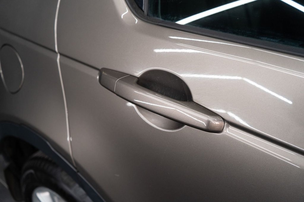 Used Land Rover Discovery Sport 2016 for sale - 77764901: Photo 26