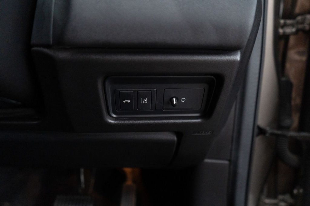 Used Land Rover Discovery Sport 2016 for sale - 77764901: Photo 43