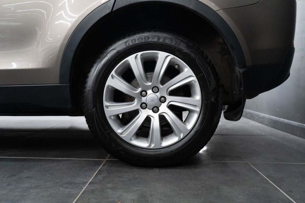 Used Land Rover Discovery Sport 2016 for sale - 77764901: Photo 7