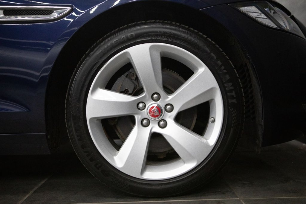 Used Jaguar XF 2018 for sale - 77966958: Photo 10