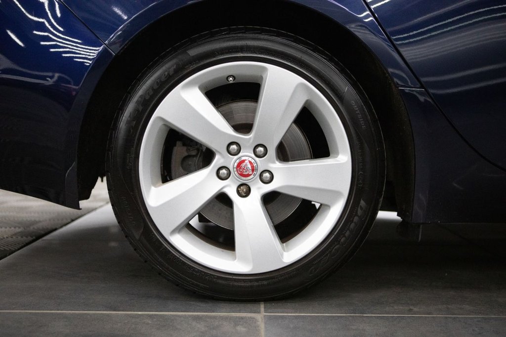 Used Jaguar XF 2018 for sale - 77966958: Photo 11