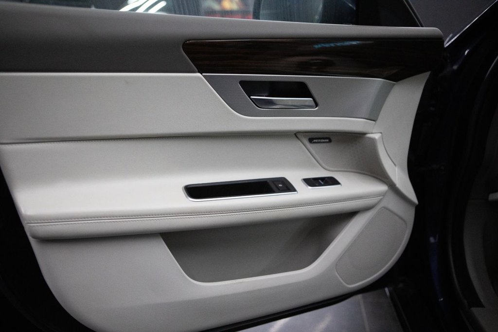 Used Jaguar XF 2018 for sale - 77966958: Photo 18