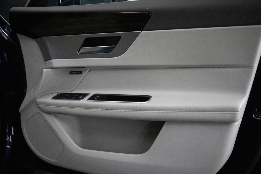 Used Jaguar XF 2018 for sale - 77966958: Photo 30