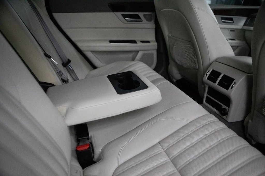 Used Jaguar XF 2018 for sale - 77966958: Photo 32