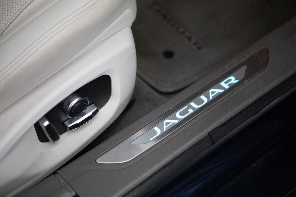 Used Jaguar XF 2018 for sale - 77966958: Photo 33