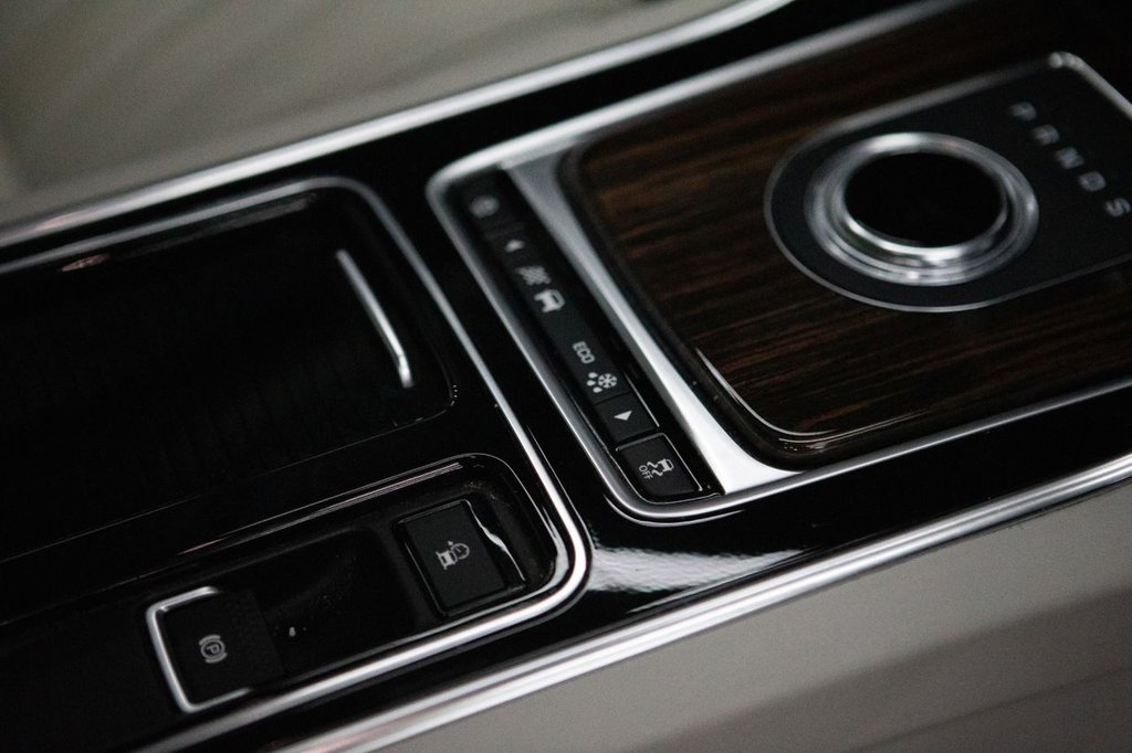 Used Jaguar XF 2018 for sale - 77966958: Photo 37