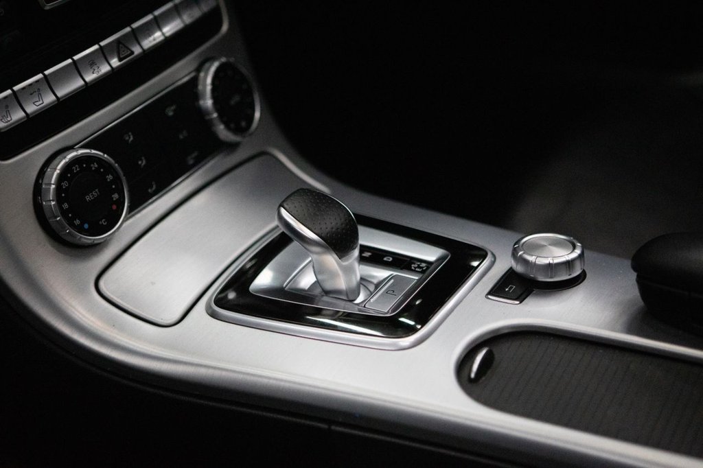 Used Mercedes-Benz SLK 2015 for sale - 78166962: Photo 32