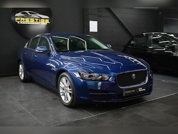 Used Jaguar XE 2017 for sale - 78474531: Photo