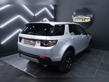 Used Land Rover Discovery Sport 2017 for sale - 77764643: Photo
