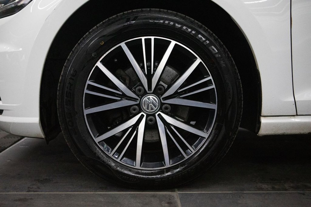 Used Volkswagen Golf 2017 for sale - 77990682: Photo 12