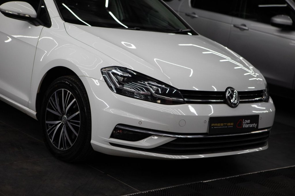 Used Volkswagen Golf 2017 for sale - 77990682: Photo 14